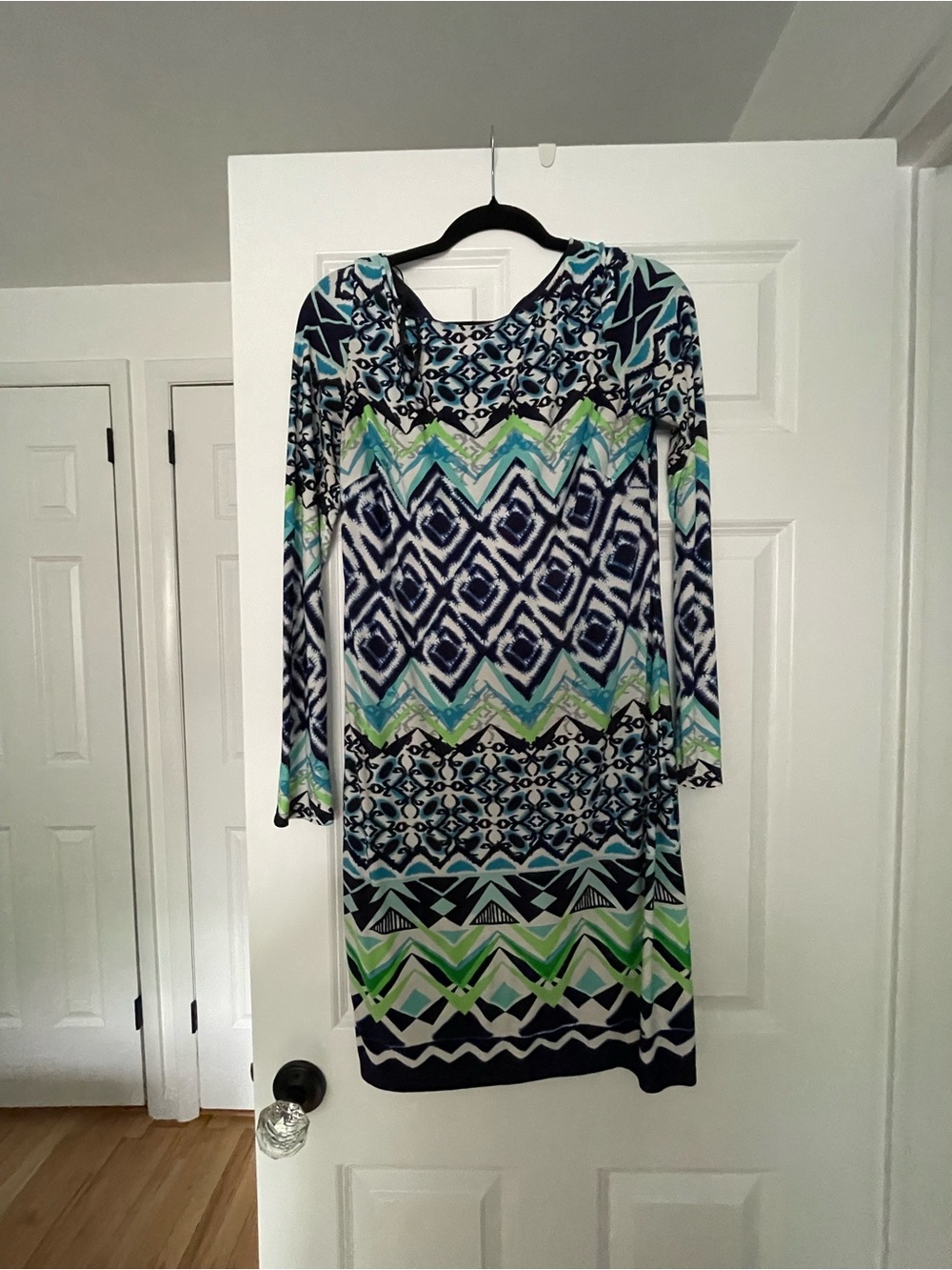 Vince Camuto Navy, Teal & Lime Geometric Long Sleeve Shift Dress